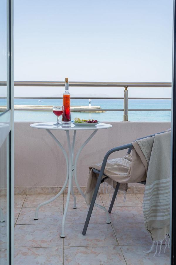 Sole Mare Seaside Apartments Goúves Eksteriør bilde